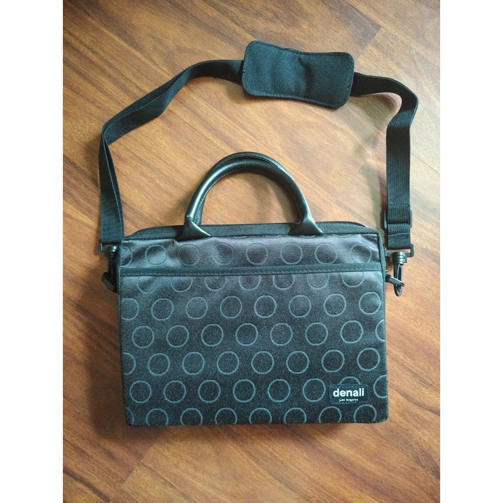 DENALI Padded Black Messenger/Tablet Bag w/ Strap and Handles Case Tote CUTE!